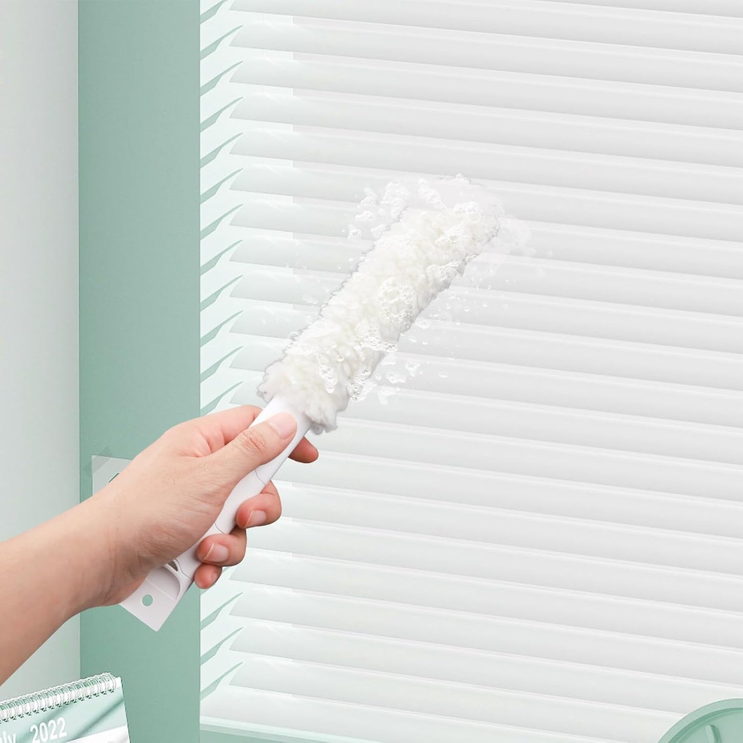 Blind Cleaner Duster Tool with 6 Refills, 5 in 1 Washable Microfiber Fan Cleaning Brush Reusable Feather Duster for Window Blind, Ceiling Fan, Crevice, Track, Gap
