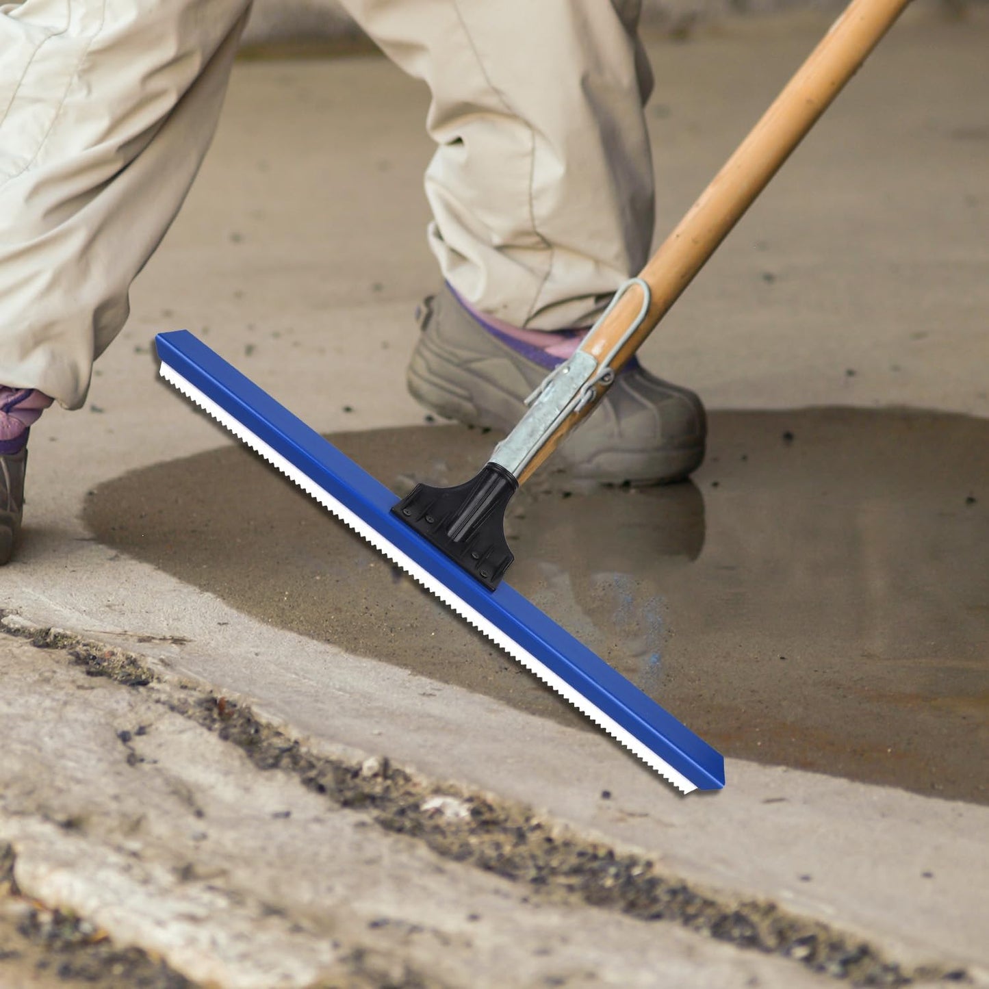 Epoxy Floor Squeegee, 16 Inch Epoxy Squeegee with 0.16 Inch Teeth Notched for Self Leveling Cement Urethane Trowel Spreader Floor Tools for Professionals Beginners