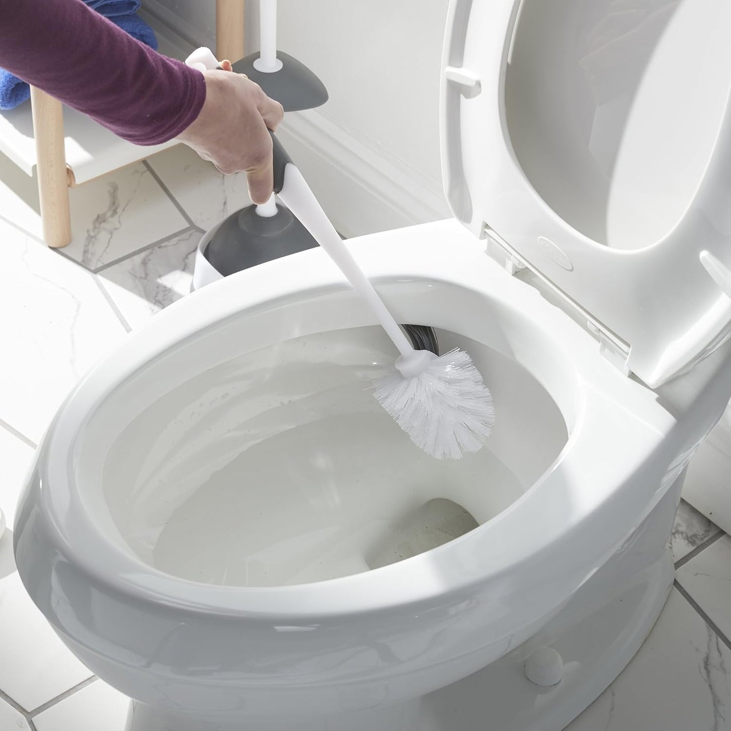 Clorox Toilet Bowl Brush With Under Rim Scrubber