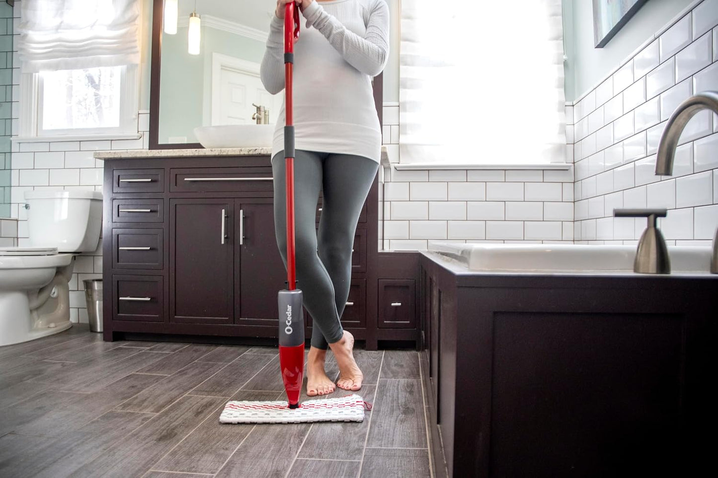 O-Cedar ProMist MAX Spray Mop, PMM with 3 Extra Refills, Red