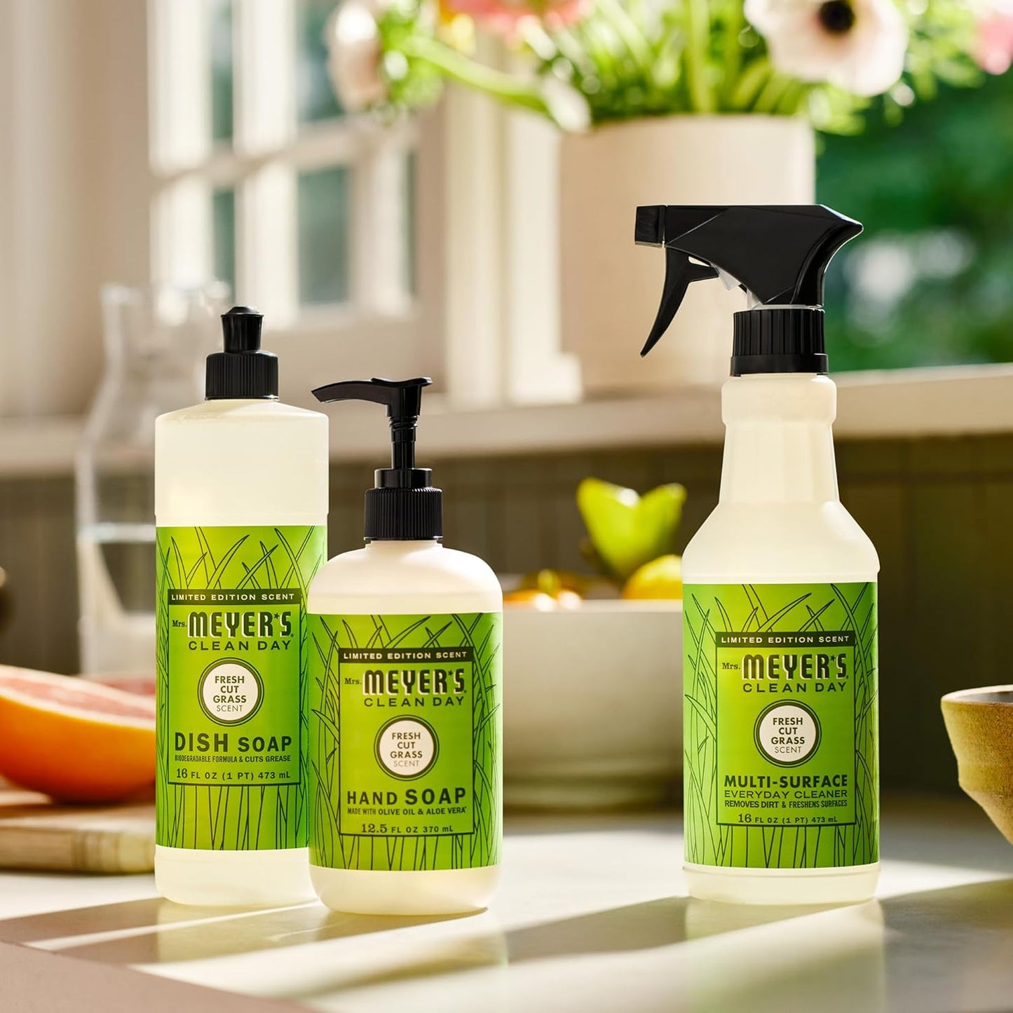 MRS. MEYER'S CLEAN DAY Multi-Surface Everyday Cleaner, Dandelion Scent, 16 Fl Oz Bottle