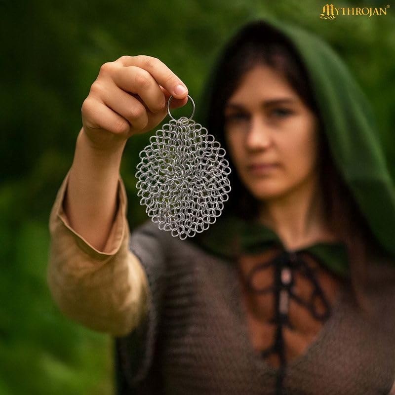 Chainmail Scrubber Cleaner 7.8" x 7.8" Premium 316L Stainless Steel Scrubber for Cast iron Pots,Pan, BBQ Grill, Wok and All Kitchenware Items - Stainless Steel