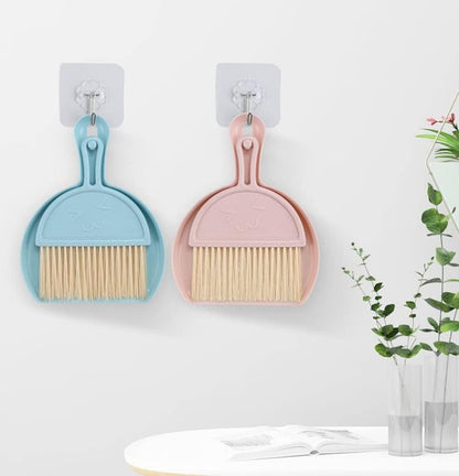 Small Broom and Dustpan Set for Home, Mini Clean Brush with Dust Pans Cute Hand Broom Brush Dust Pan with Hanger Hole, Small Cleaning Brush Set for Desktop Computer Table Keyboard (green-1pc)