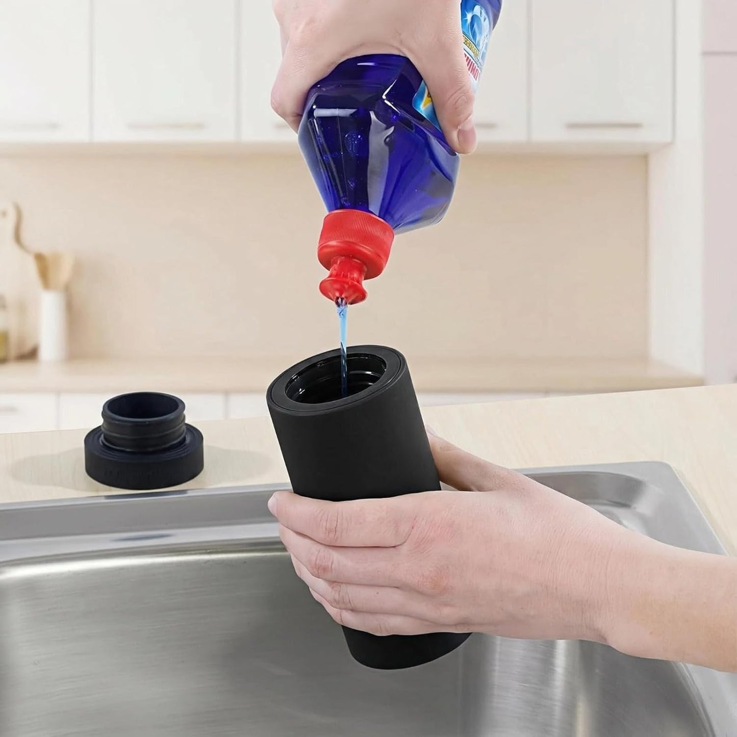 RefillableDish Washing Liquid Dispenser,Black Dish soap Dispenser,Silicone Squeeze Bottle for Dish soap in Kitchen and Bathroom,Dishwashing Liquid Container (Black)