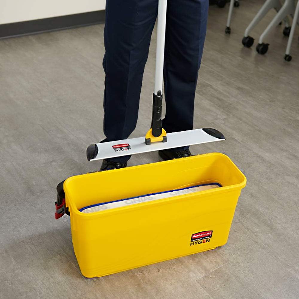 Rubbermaid Commercial Products HYGEN Pulse Single Sided Microfiber Spray Mop Kit for Hardwood/Tile/Laminated Floors Yellow Perfect for Kitchen/Lobby/Bathroom Cleaning