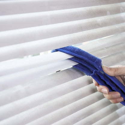 Hiware Window Blind Cleaner Duster Brush with 5 Microfiber Sleeves - Blind Cleaner Tools for Window Shutters Blind Air Conditioner Jalousie Dust