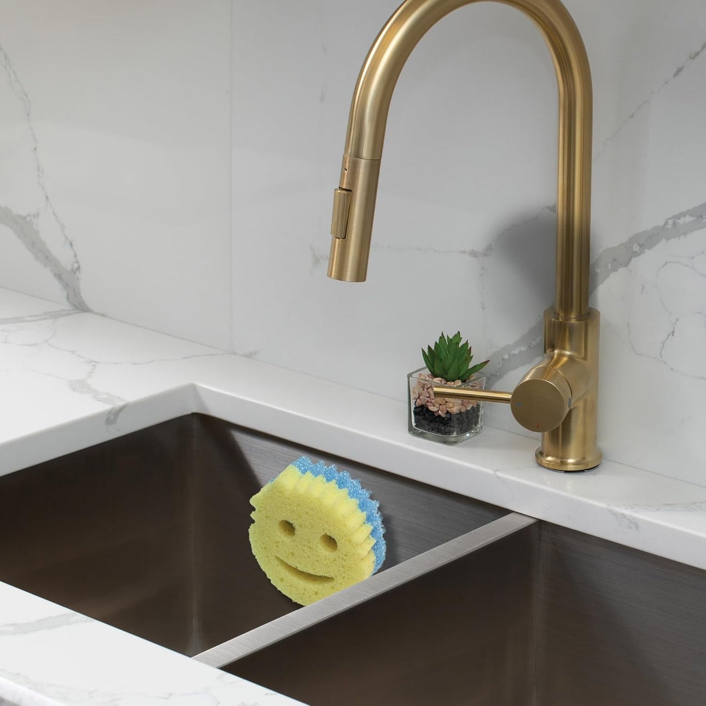 BeraTek Scrub Daddy Holder - Suction Cup Kitchen Sink Caddy - Keep Sponges Clean & Dry - Compatible with Sponge Daddy & Scrub Mommy - Mothers Day Gift for Mom - White, 1-Pack