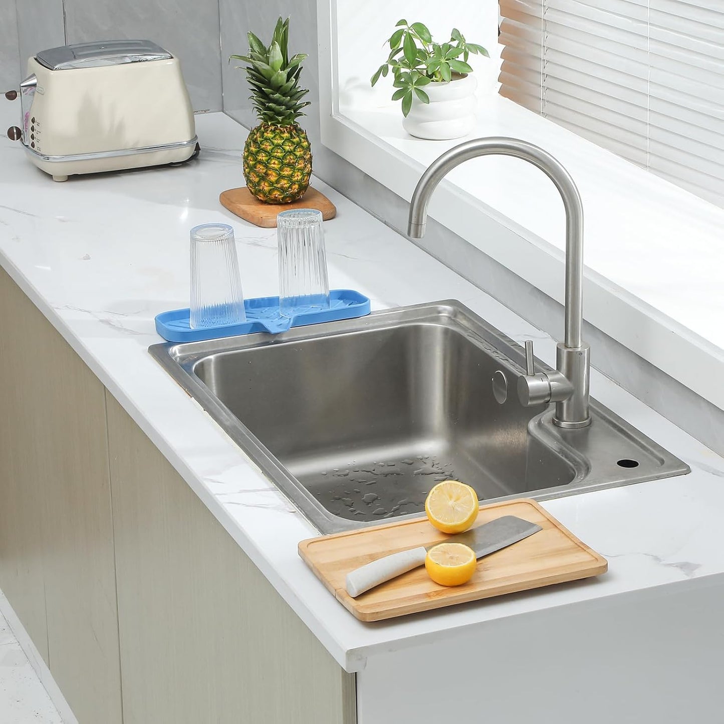 MicoYang Silicone Bathroom Soap Dishes with Drain Spout-Bathroom and Kitchen Sink Organizer,Sponge Holder,Dish Soap Tray,Perfect for Dispenser,Scrubber,Bottle,Cup on Sink or Counter-Black 4.9"×3.2"