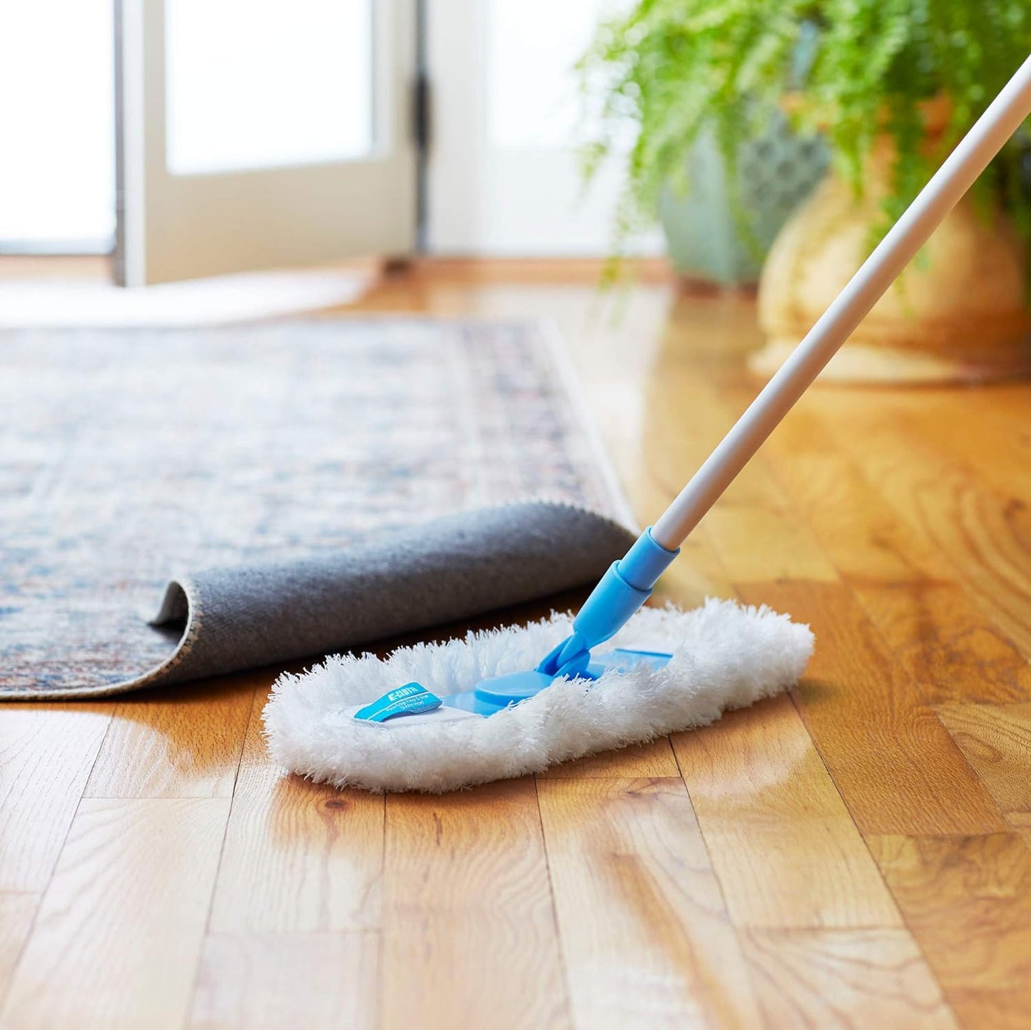 E-Cloth Flexi-Edge Floor & Wall Duster Head - Reusable Microfiber Dust Mop Replacement for Floor Cleaning, Traps Dust, Pet Hair & Debris, Washable, Hardwood, Tile, Wood, & Laminate - 1 Pack