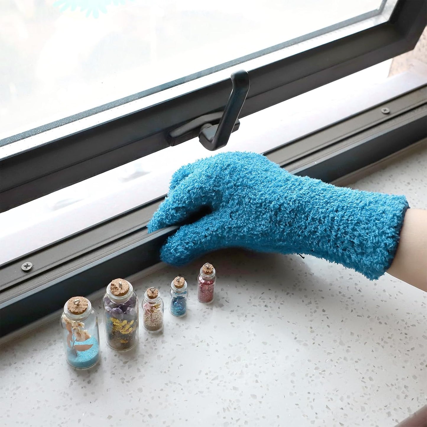 Patelai 2 Pairs Microfiber Gloves for plants Dusting Cleaning Glove Mittens House Cars Blinds Dusting(Blue, Grass Green,Large)