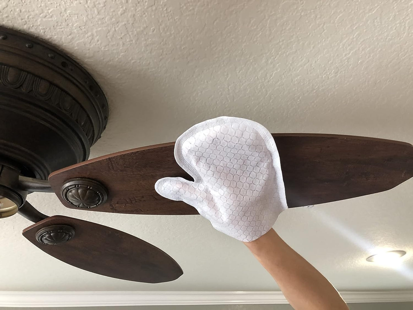 Artisan DUSTING MITT Replaces Microfiber Dusting Cloths, Dust Wipes, Feather Dusters. Grabs and Locks in Dust, Pet Hair, and Allergens for The Best Cleaning Possible Dual-Sided Disposable. 60 Mitts