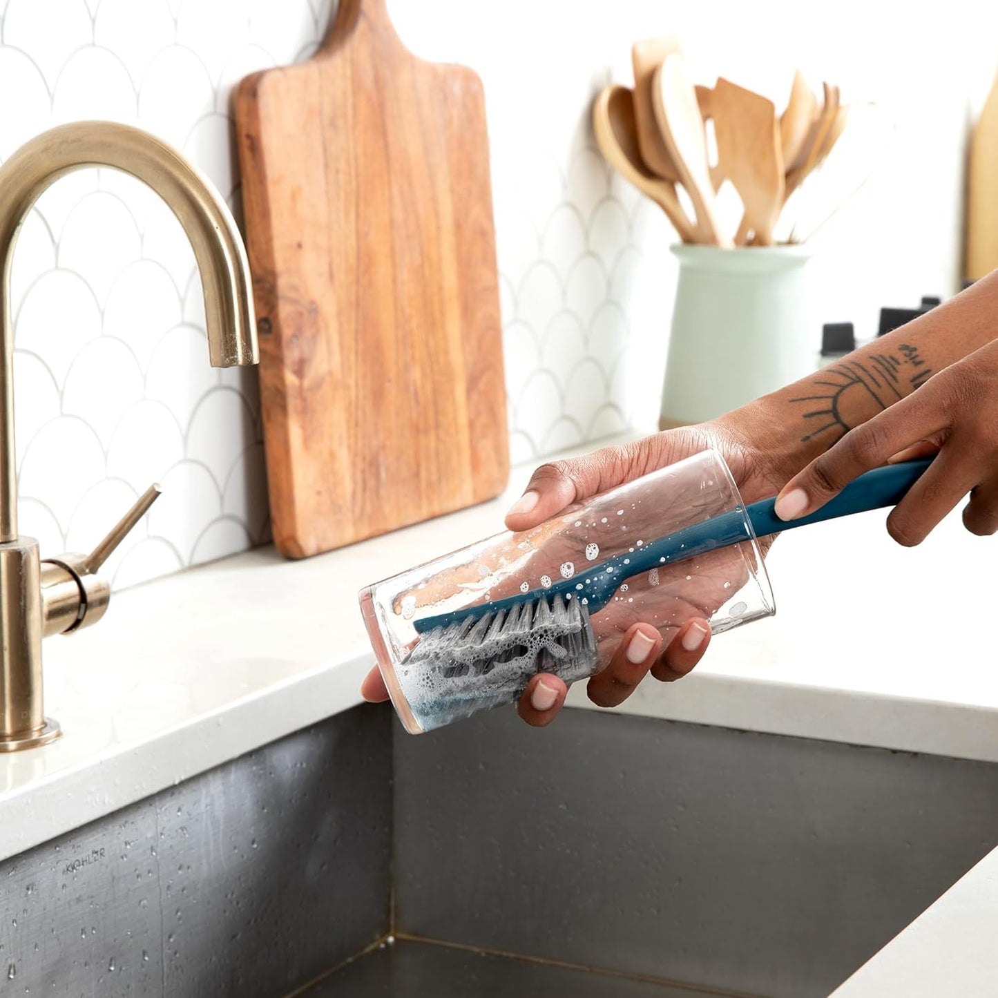 Full Circle Clean Ocean Small Grout Brush, Tough Bristles, Cleans Crevices, Sustainably Made 100% From Recycled Ghost Fishing Nets, Safe for Nonstick