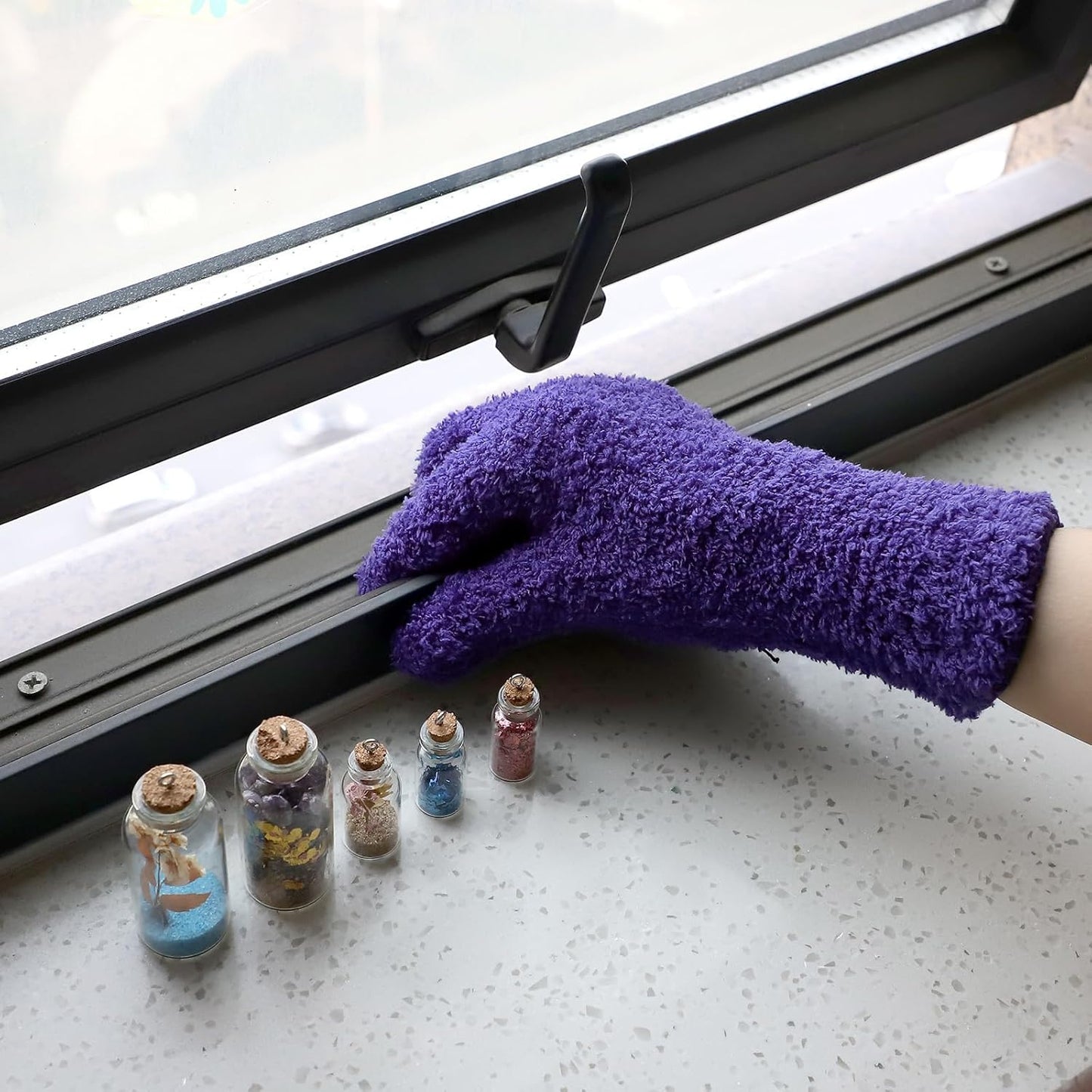 Patelai 2 Pairs Microfiber Gloves for plants Dusting Cleaning Glove Mittens House Cars Blinds Dusting(Blue, Grass Green,Large)