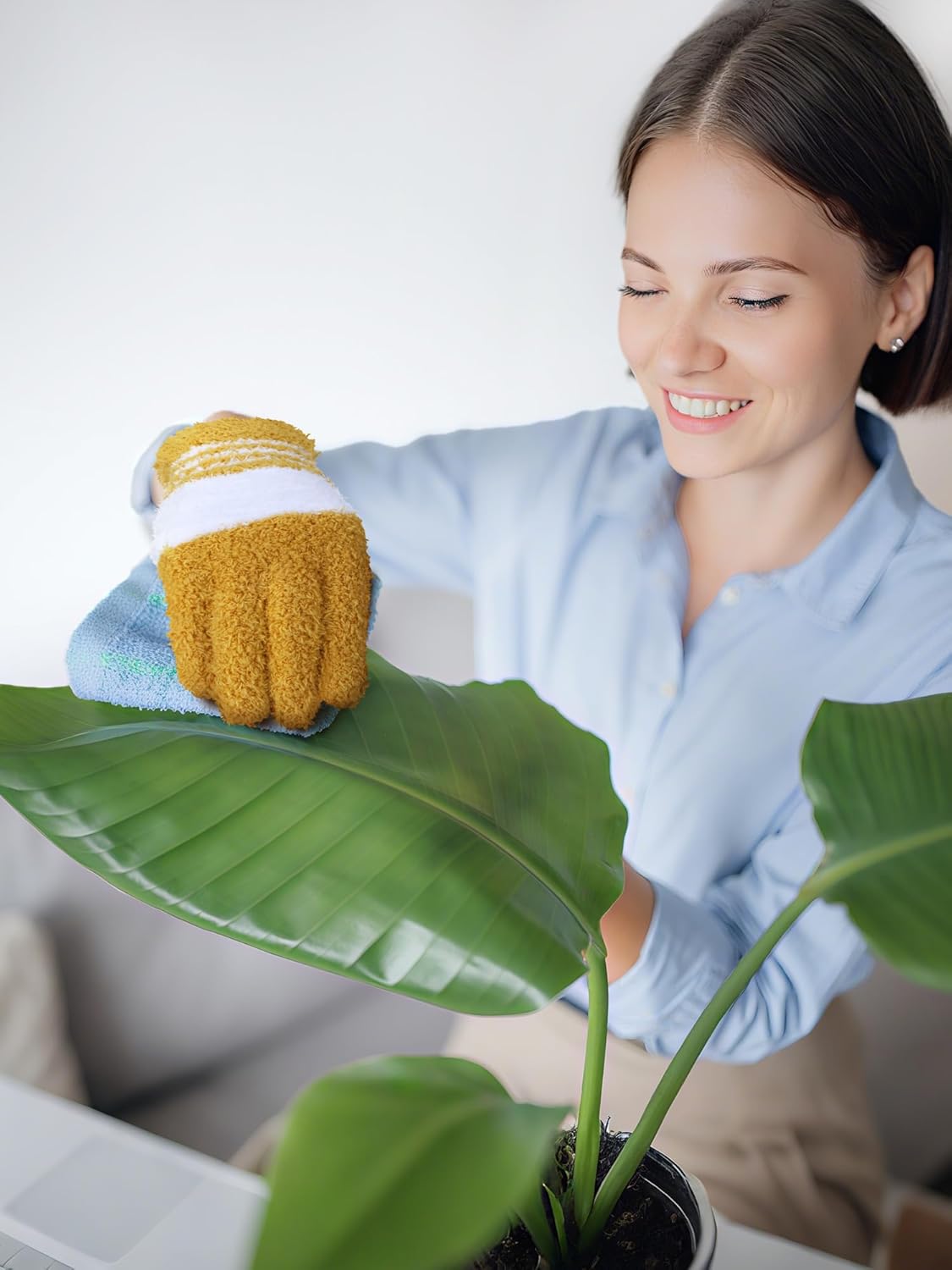 Patelai 3 Pairs Microfiber Plant Dusting Gloves Leaf Cleaning Gloves for Indoor Plants, Blinds, Furniture, House (Green Yellow,Blue,Pink,Medium)