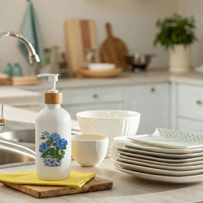 Chinoiserie Hydrangea Soap Dispenser, Blue and White Porcelain Floral Glass Dish Soap Dispenser for Kitchen, Grand Millenial Refillable Handsoap Pump Bottle for Bathroom Countertop