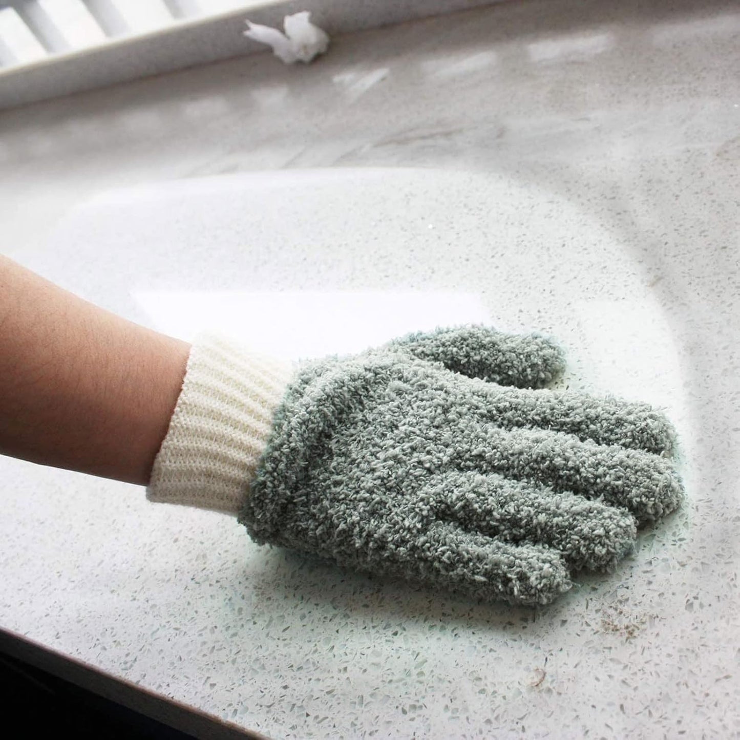 MIG4U Microfiber Dusting Gloves House Cleaning Glove for Blinds, Windows, Shutters, Furniture, and Car, Reusable Lint-Free Pink 1 Pair S/M