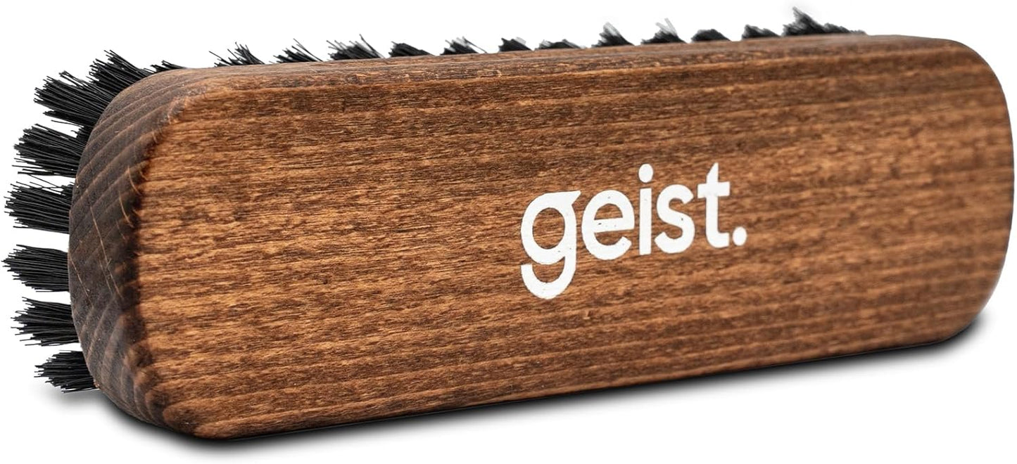 Geist. Leather & Upholstery Cleaning Brush Medium | To clean car seats, leather sofas, and alcantara | For car interiors, furniture, boots, shoes, bags and more