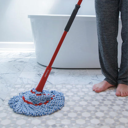 O-Cedar MicroTwist MAX Microfiber Twist Mop with 1 Extra Refill | Features Hands-Free Wringing | Extra Large 18-Inch Mop Head | Safe on All Floor Types