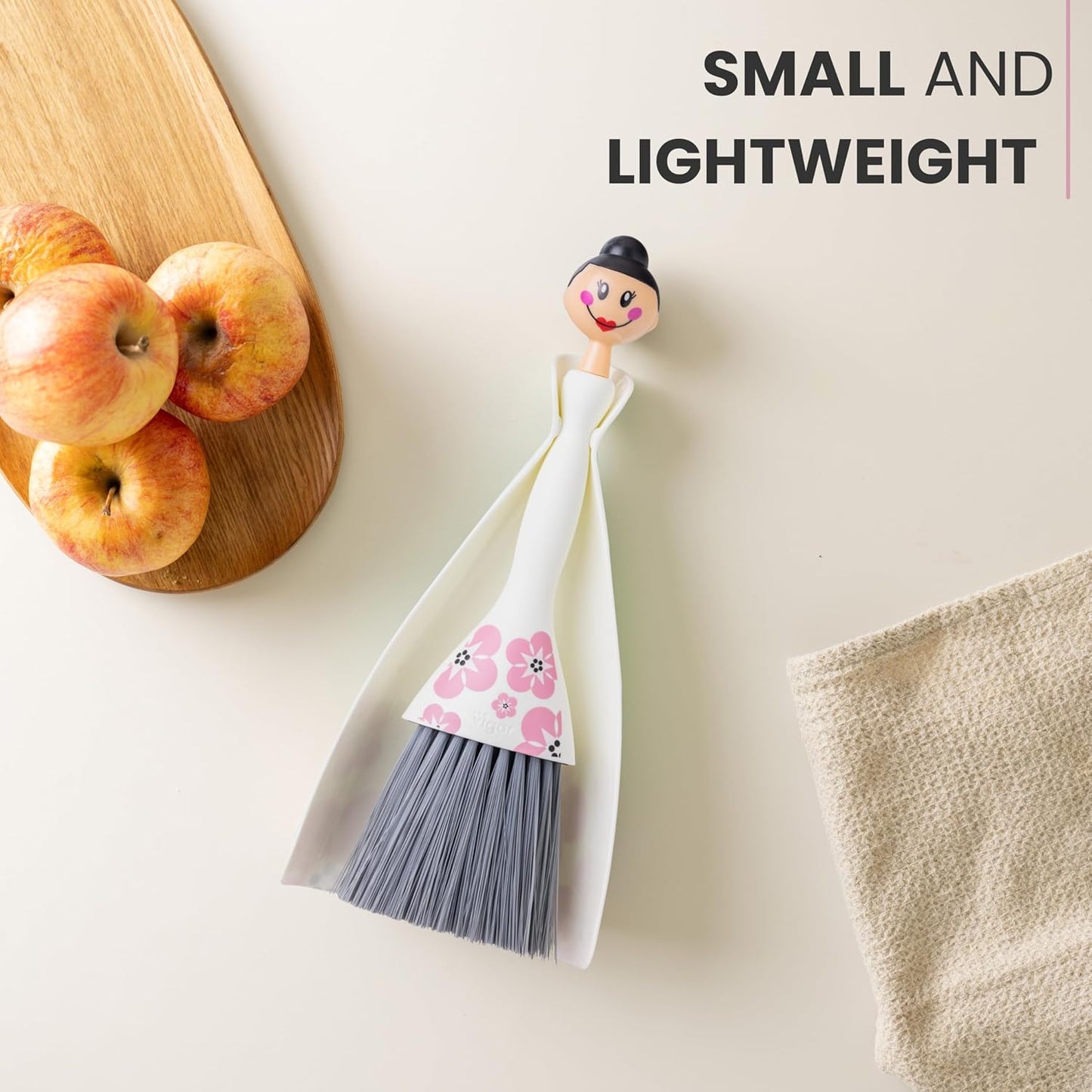 Vigar Mini Broom and Dustpan Set - Small Broom and Dustpan, Hand Broom for Desk, Kitchen, Car, Crumb Brush for Dust & Pet Hair, Decorative Doll Design, Portable Dust Pan Brush for Indoor - Turquoise
