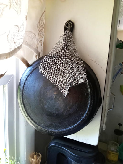 Rocky Mountain Goods 8” x 6” Chainmail Scrubber - 316L Stainless Steel Rings Cast Iron Cleaner for Pots, Griddles, Grills, Blackstone - Doesn’t Strip Away Seasoning or Flavor - Hanging Ring