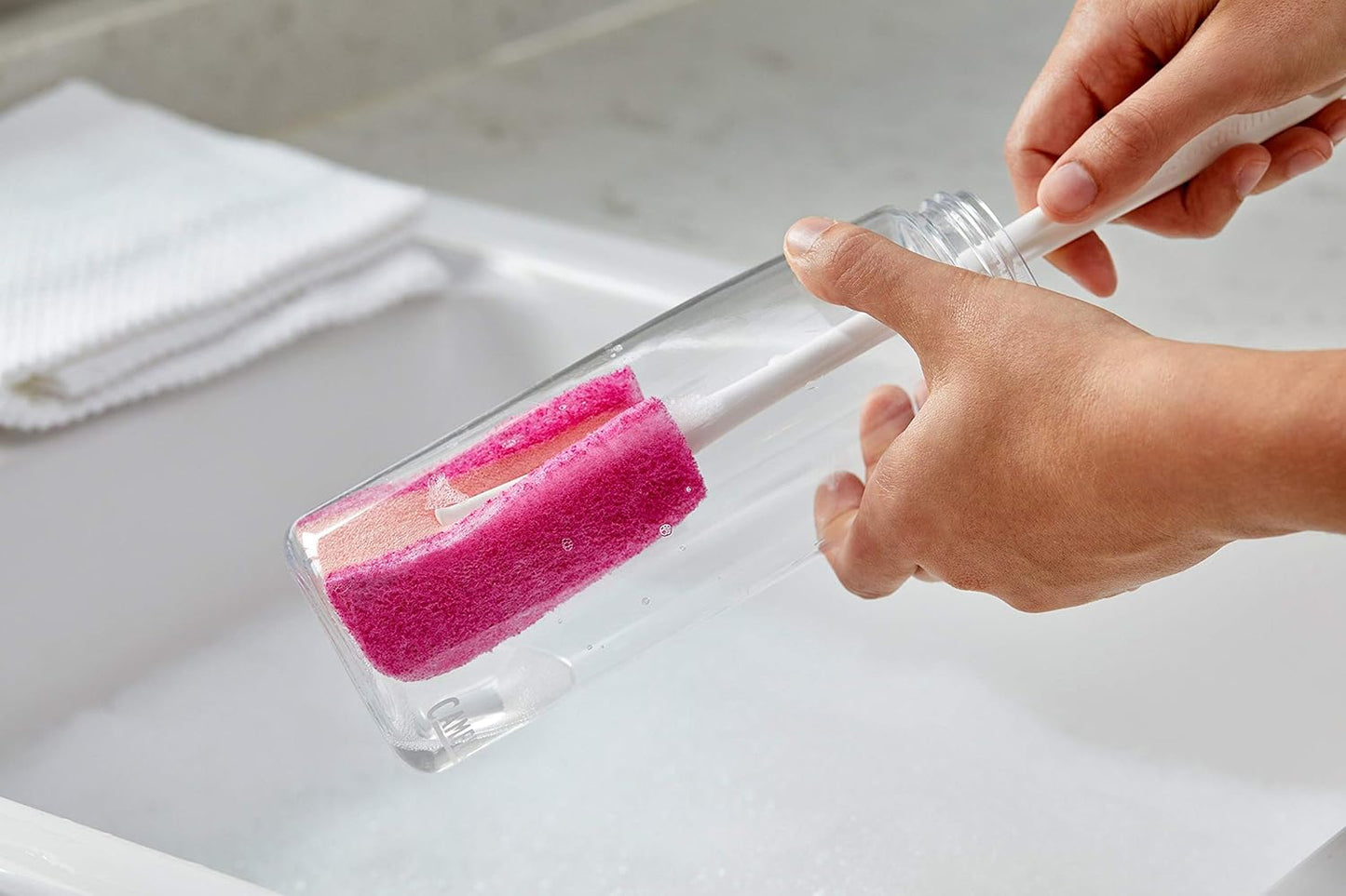 Scotch-Brite Water Bottle Scrubber, Safe On Glass, Plastic and Stainless Steel