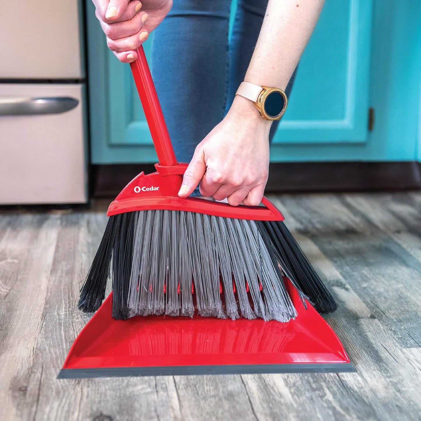 O-Cedar One Sweep Broom with Step-On Dustpan | Remove 99% with One | Lightweight Quiet Cleaning Tool | Ideal for Pet Owners