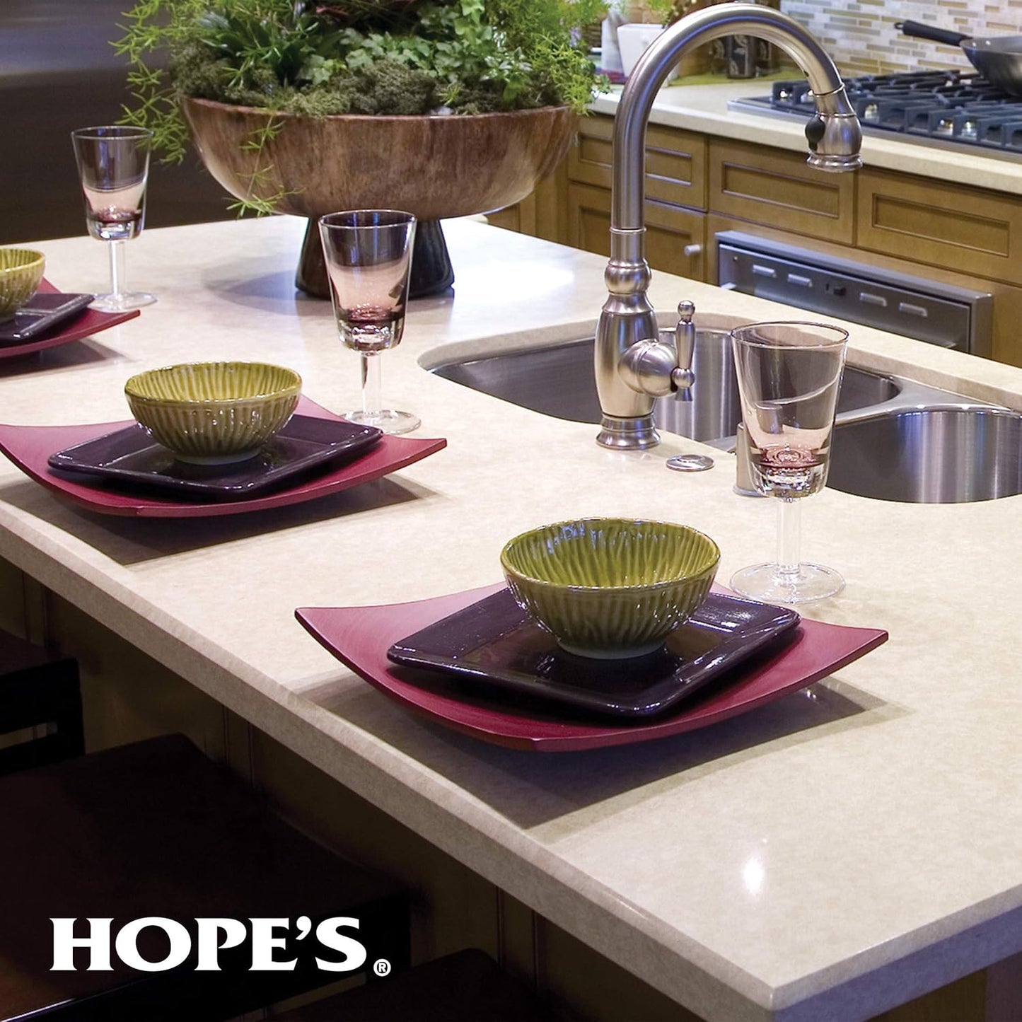 HOPE'S Perfect Countertop Cleaner and Polish 22-Ounce, Streak-Free Multi-Surface Cleaning Spray, Safe on Stone, Laminate, CORIAN, Granite, Quartz, Marble, Pack of 1