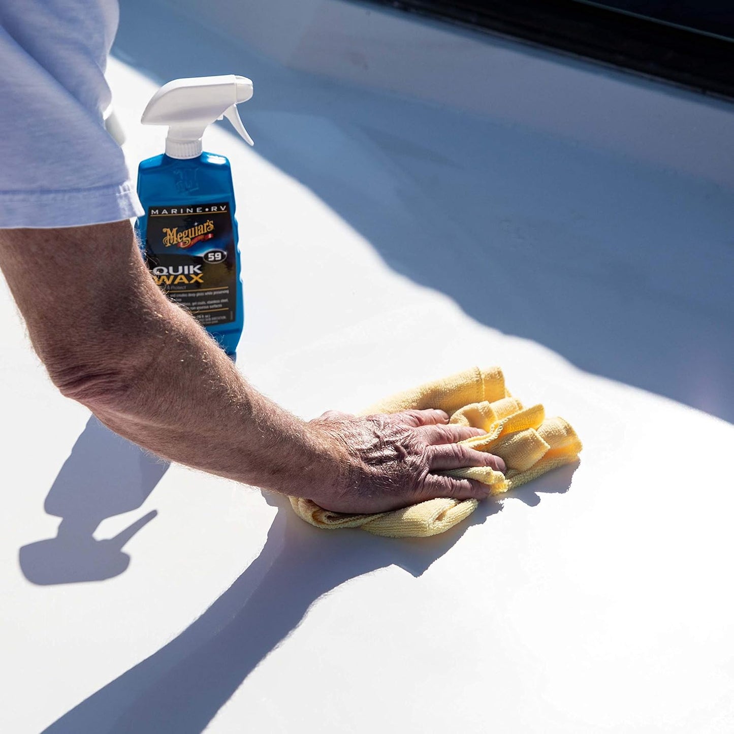 Meguiar's M4716 Marine/RV Hard Water Spot Remover - Effective Marine Hard Water Spot Remover for Boats, RVs, Removes Mineral Deposits, Ideal Boat Water Spot Remover for Marine Enthusiasts