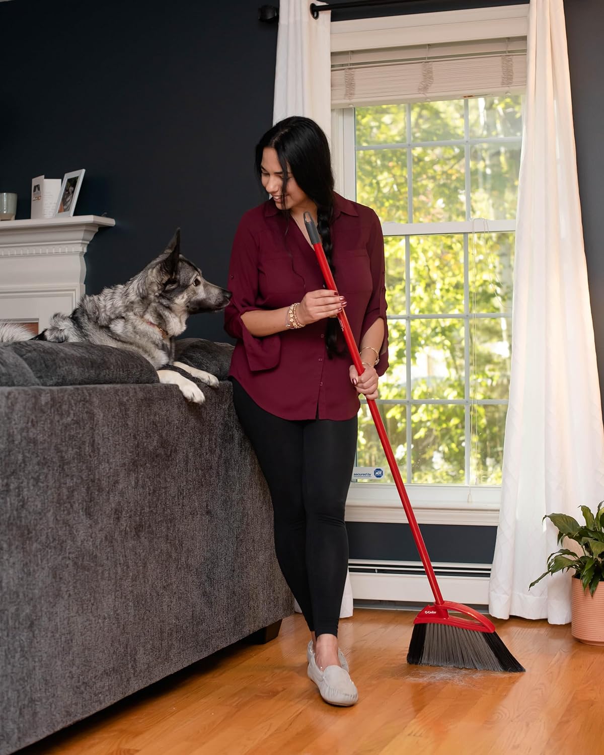 O-Cedar One Sweep Broom with Step-On Dustpan | Remove 99% with One | Lightweight Quiet Cleaning Tool | Ideal for Pet Owners
