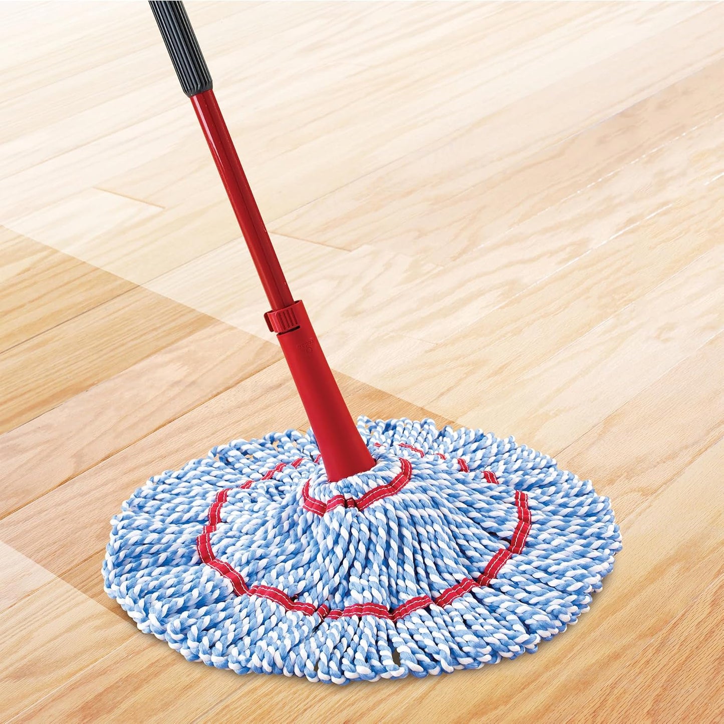 O-Cedar MicroTwist MAX Microfiber Twist Mop with 1 Extra Refill | Features Hands-Free Wringing | Extra Large 18-Inch Mop Head | Safe on All Floor Types