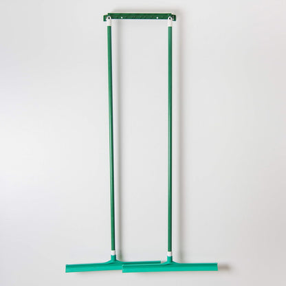 SPARTA 3656809 Plastic Floor Squeegee, Shower Squeegee, Heavy Duty Squeegee With Rubber Blade For Windows, Glass, Shower Doors, Floors, Windshields, 24 Inches, Green
