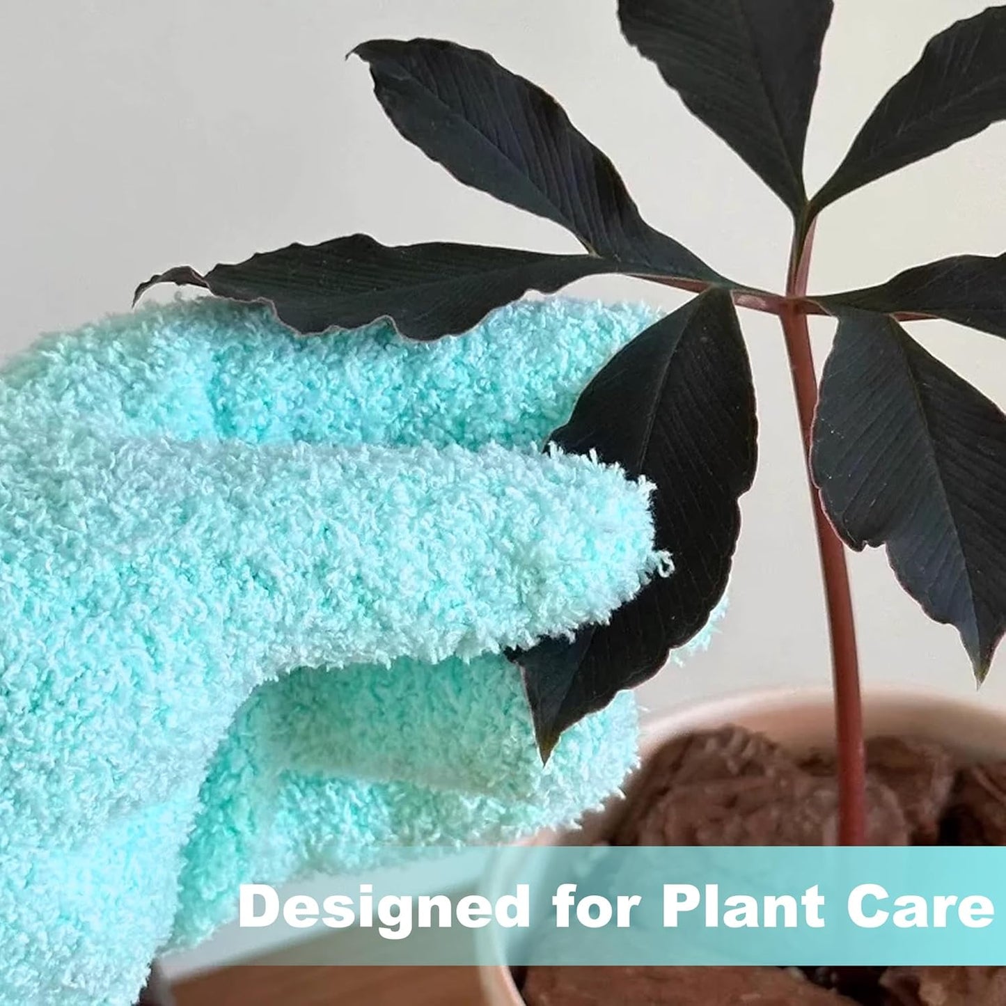Universal Reusable Plush Microfiber Gloves for Cleaning and Dusting, Soft Dusting Gloves for Furniture, Blinds, Car Interior, and Electronics