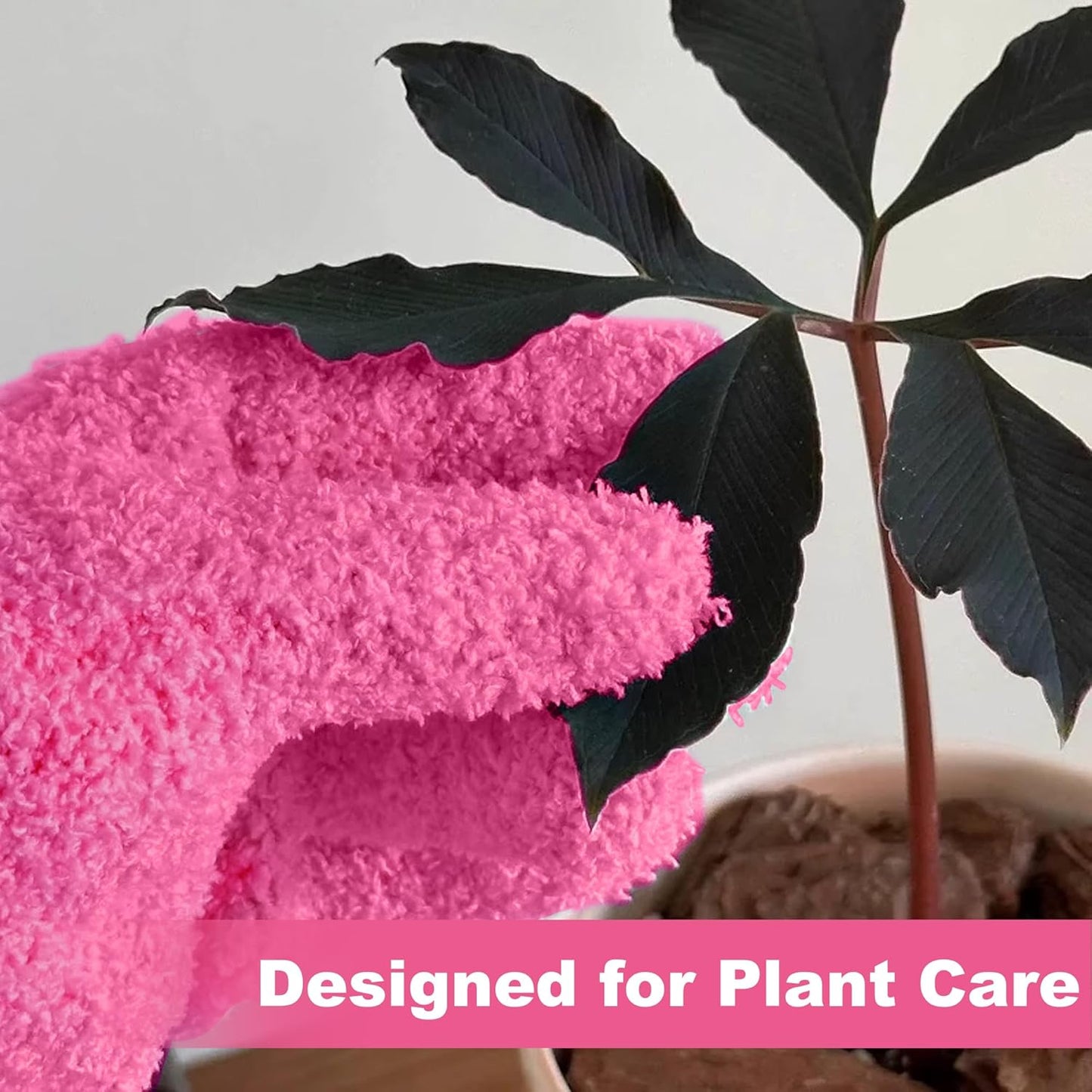 1 Pair Pink Reusable Plush Microfiber Gloves for Cleaning and Dusting, Soft Dusting Gloves for Furniture, Blinds, Car Interior, and Electronics