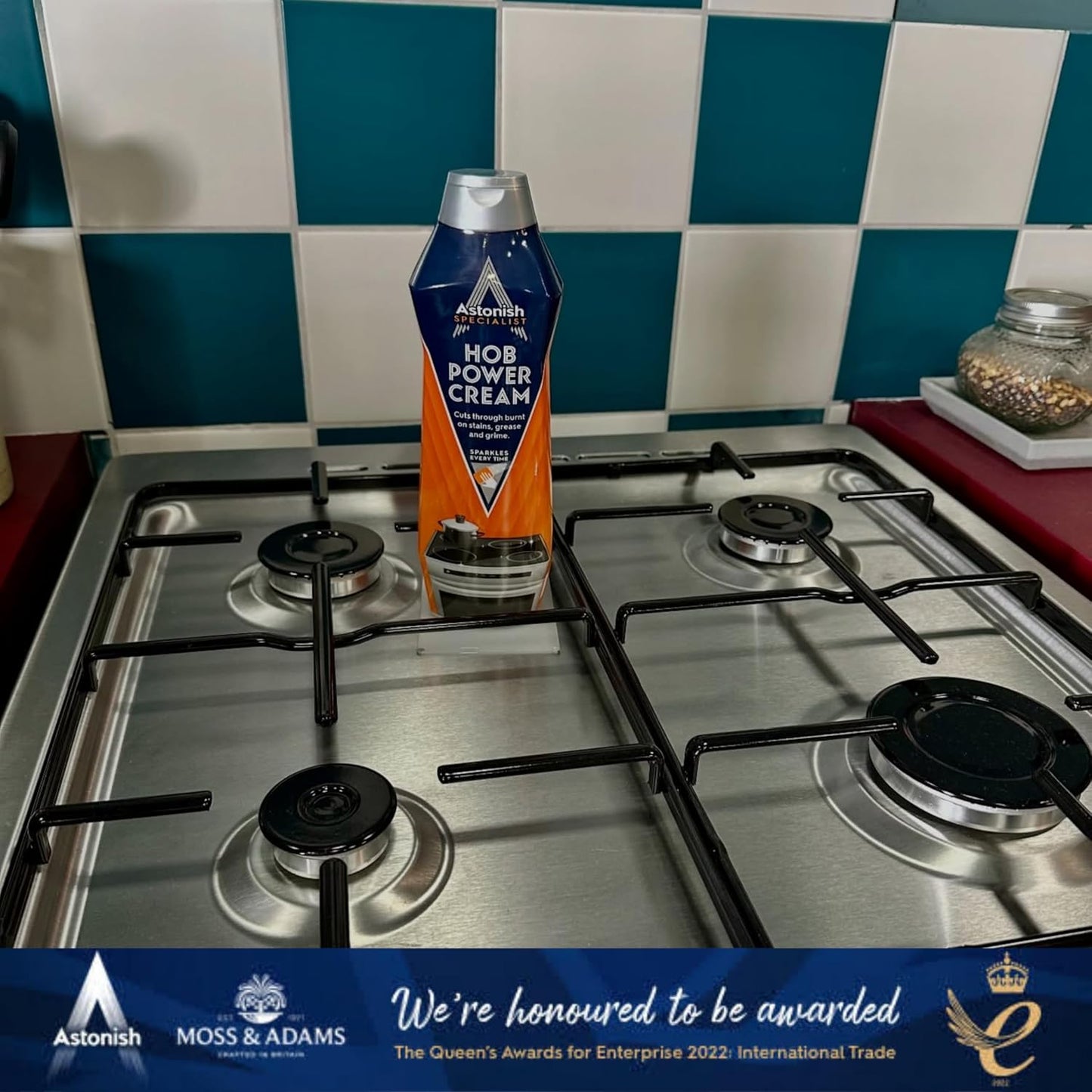 Astonish 500ml Specialist Hob Cleaner Zesty Lemon Cream for Electric Stovetops - Microwave Degreaser, Stove Surface Polish, Tough Grease Remover, Vegan Non Toxic Kitchen Scrub
