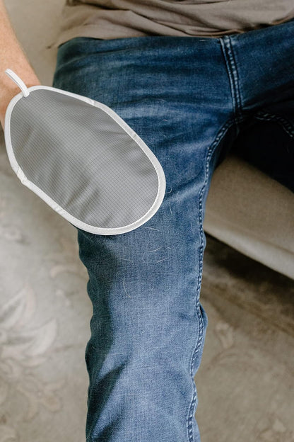 Full Circle Loads of Fun Anti-Static & Lint Removing Mitt – Portable Double Sided Recycled Mitt Eliminates Static - Removes Lint and Pet Hair from Clothes & Furniture, White