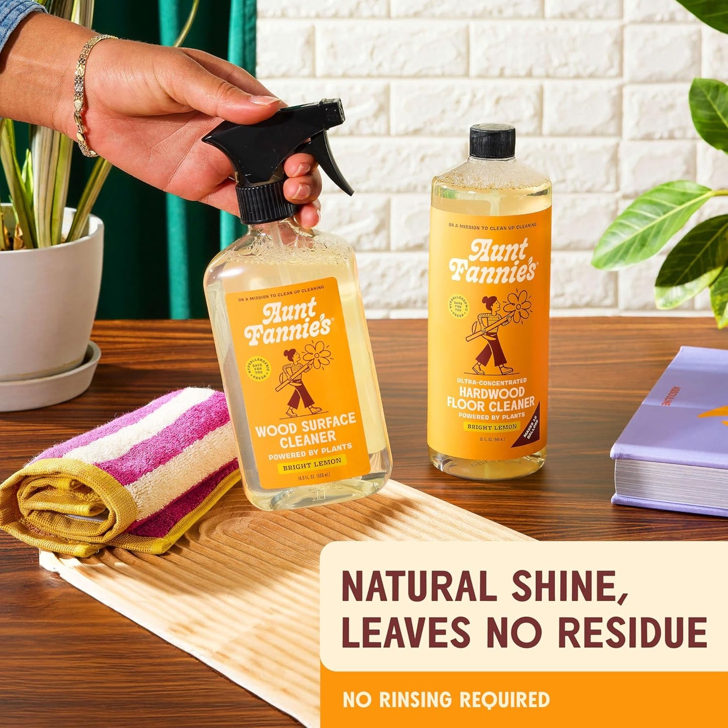 Aunt Fannie's Ultra Concentrated Hardwood Floor Cleaner, Vinegar-Free Plant Based Hardwood Floor Cleaner for Mopping, Bright Lemon Scent, 32 oz. (Pack of 1)