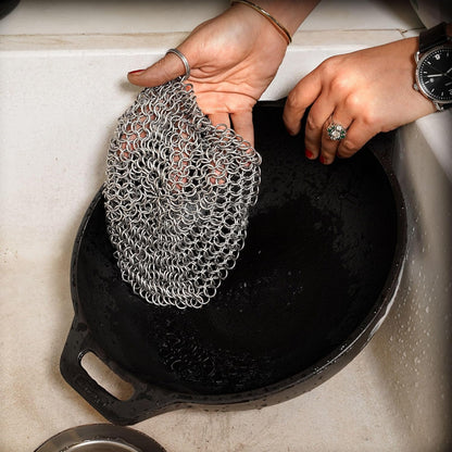 Chainmail Scrubber Cleaner 7.8" x 7.8" Premium 316L Stainless Steel Scrubber for Cast iron Pots,Pan, BBQ Grill, Wok and All Kitchenware Items - Stainless Steel