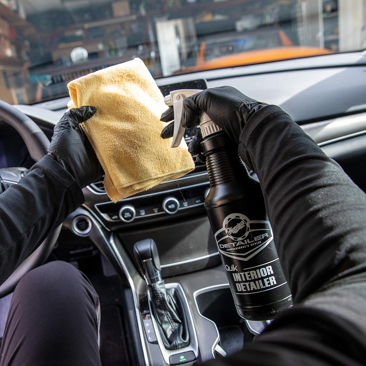 Meguiar's Professional Leather Cleaner & Conditioner D18001-1 Gallon Leather Cleaner & Conditioner Specifically Formulated for Automotive Interior Care, Delivers Professional Results, 128 Oz