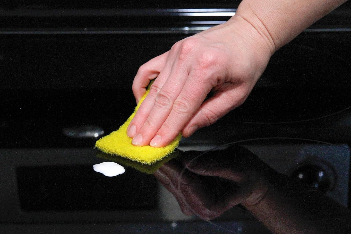 Cerama Bryte Cook Top Cleaner 18 oz 2-Pack & Scraper Pad Bundle