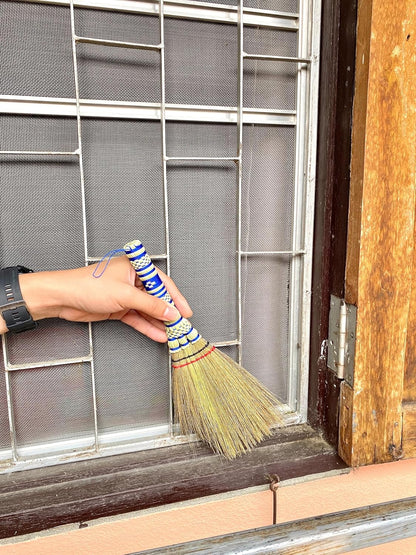 Small Corn Wisk Brush Broom 11 Inch Blue, Red Flagged Indoor Heavy Duty Multi Surface Hard & Soft Floor 100% Handmade(Blue), AW038-AW0038, length 11 Inch, wide 4.5 inch,